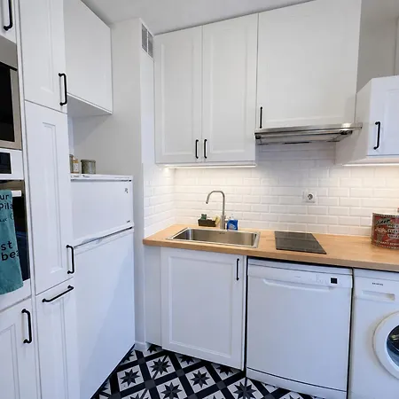 T2 Rez-de-jardin Proche à Avec Parking - Fr-1-474-284