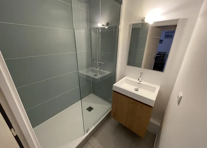 T2 Rez-de-jardin Proche à Avec Parking - Fr-1-474-284 * Arcachon